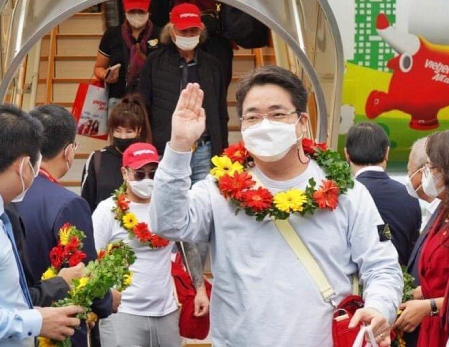 PHÚ QUỐC ĐÓN ĐOÀN DU KHÁCH QUỐC TẾ ĐẦU TIÊN SAU HAI NĂM VẮNG BÓNG ! 
