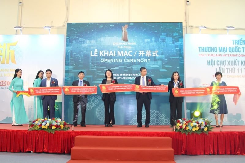 NHIỀU CƠ HỘI HỢP GIỮA DOANH NGHIỆP VIỆT NAM - TỈNH CHIẾT GIANG ( TRUNG QUỐC )