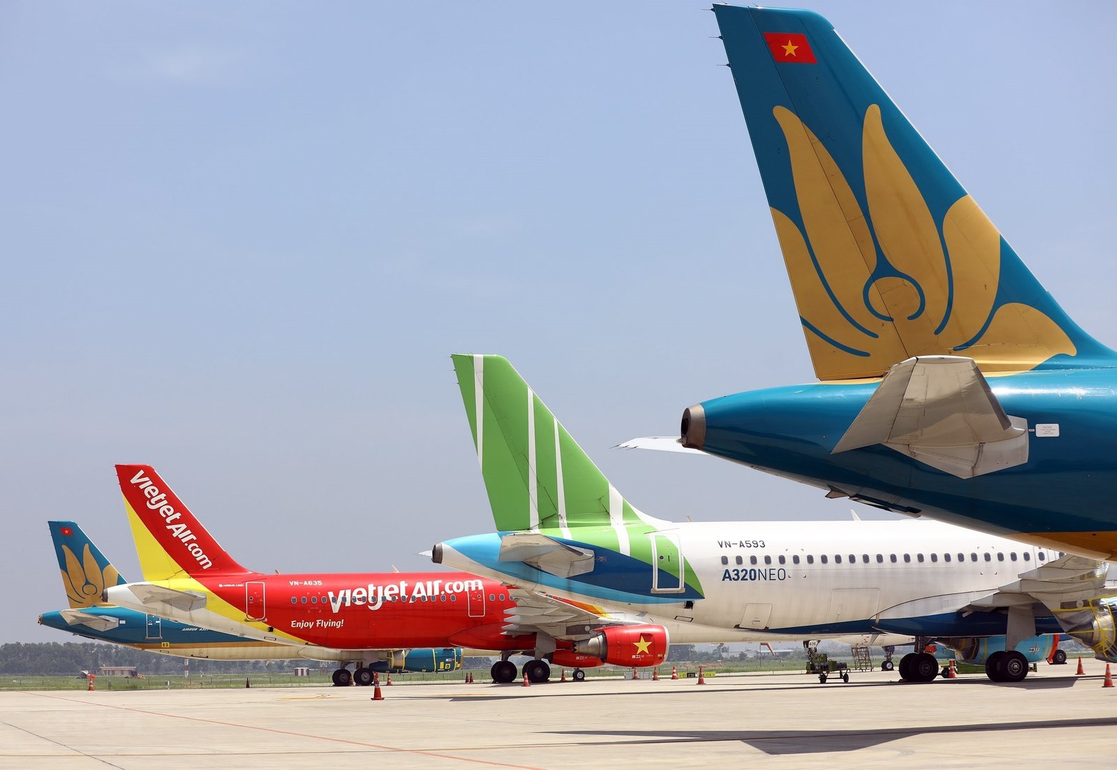 CHÍNH THỨC MỞ LẠI ĐƯỜNG BAY QUỐC TẾ ĐẾN VIỆT NAM 